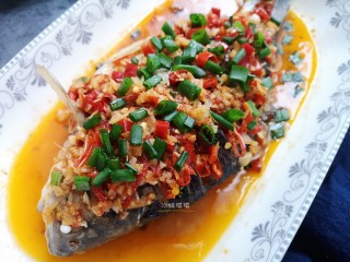 剁椒鲫鱼 