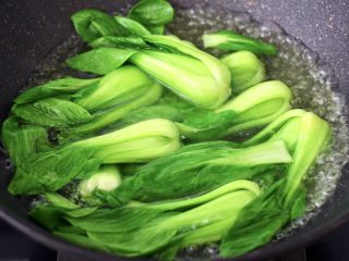 年夜饭必备的香菇油菜 